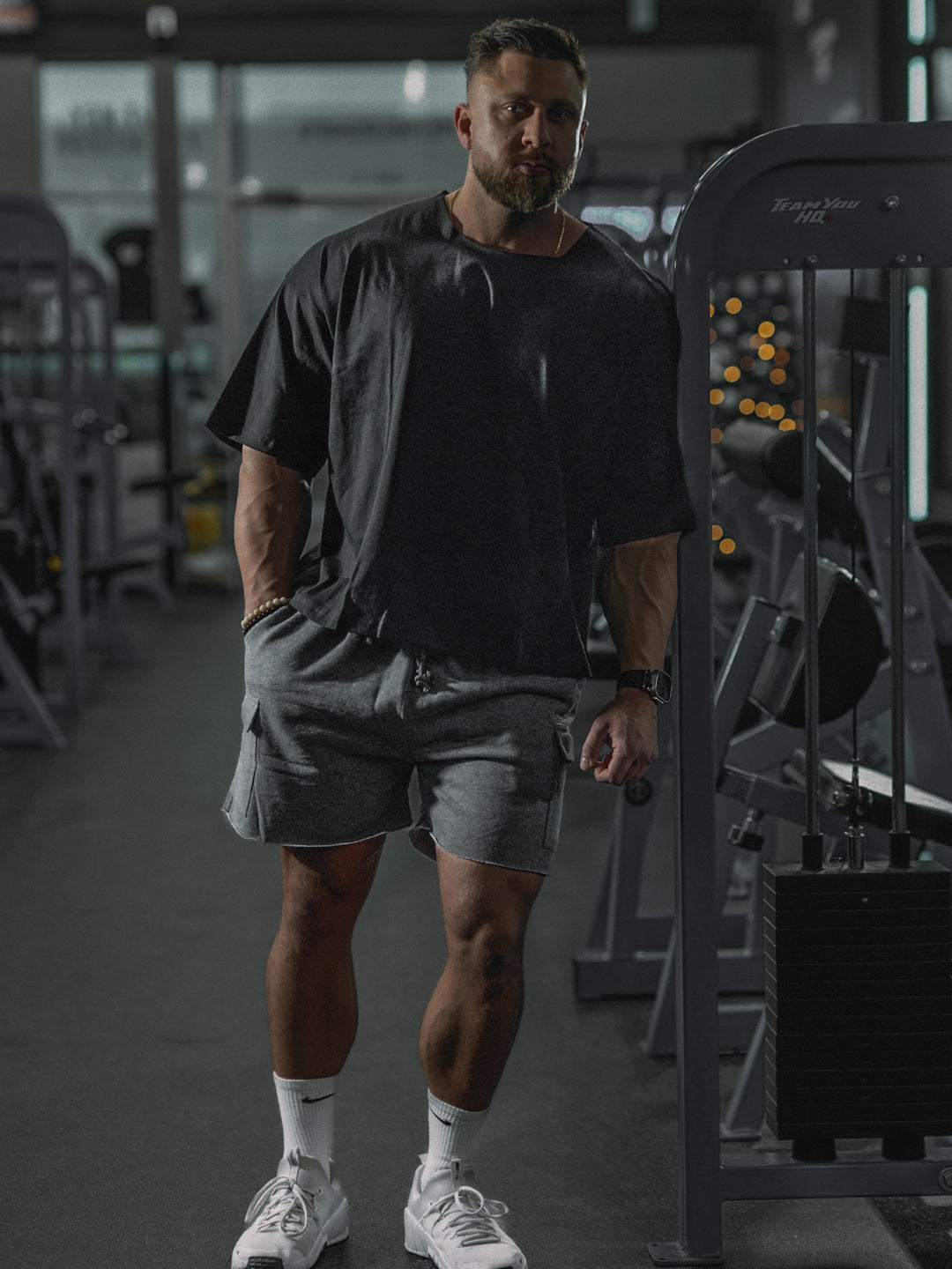 Raw-Cut Boxy Crop Tee - Black