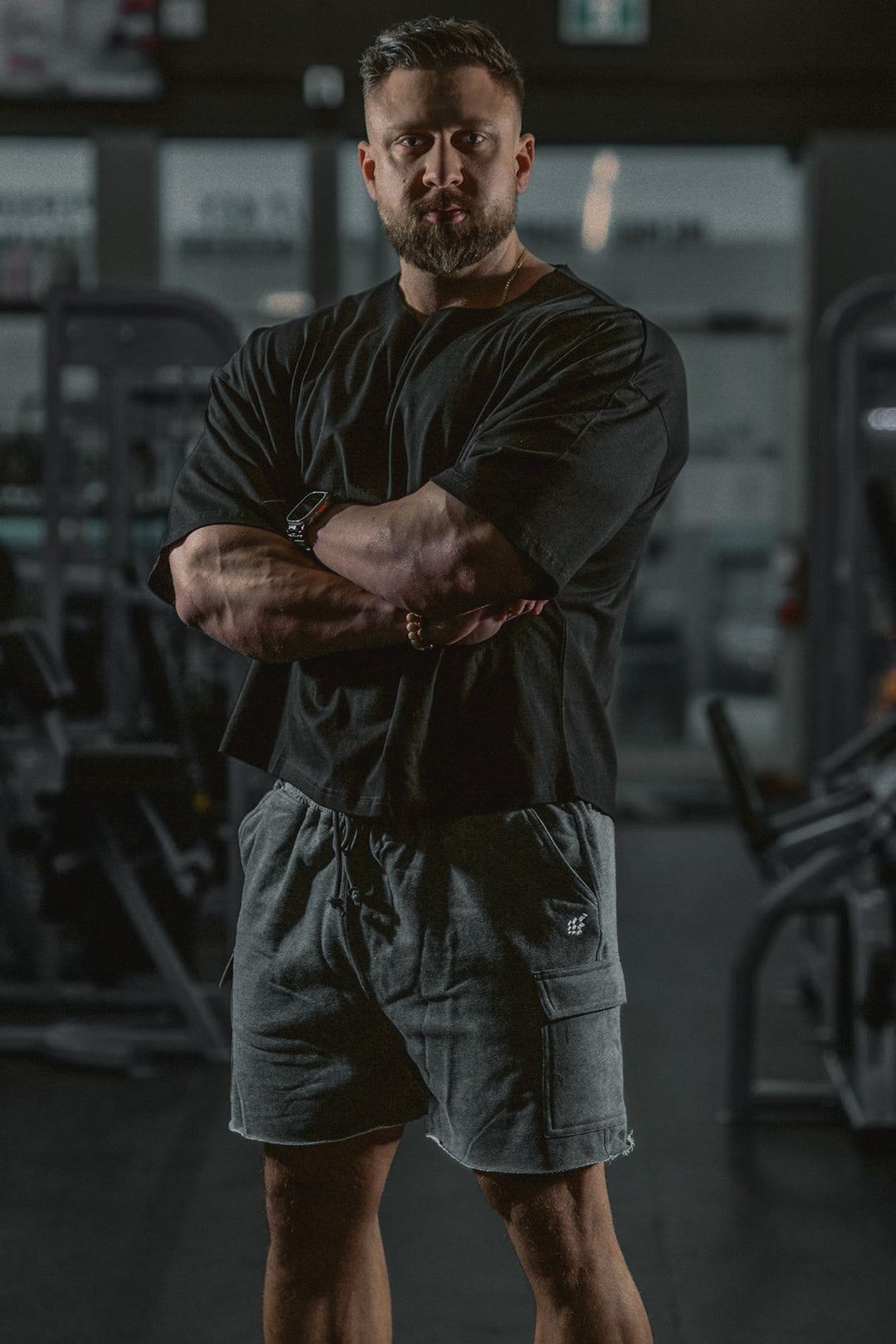 Raw-Cut Boxy Crop Tee - Black