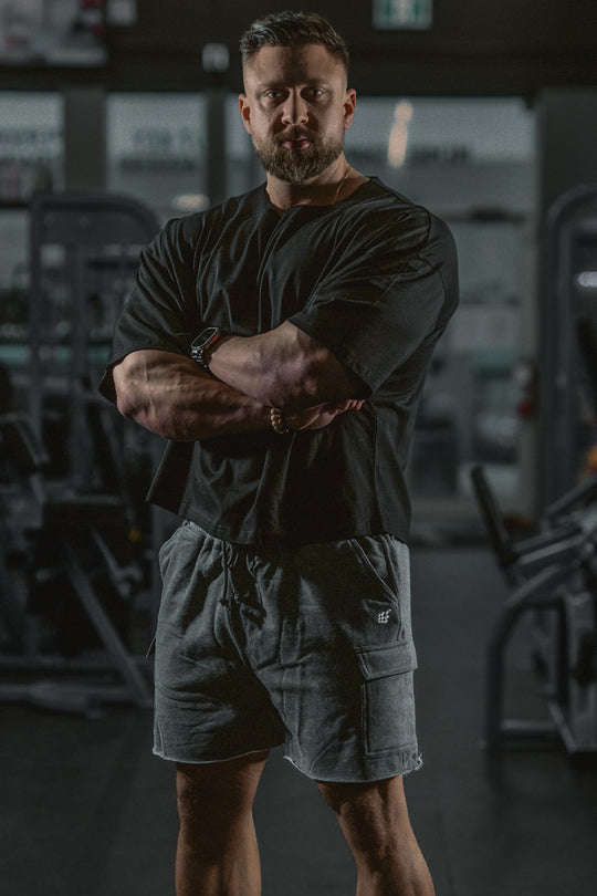 Raw-Cut Boxy Crop Tee - Black